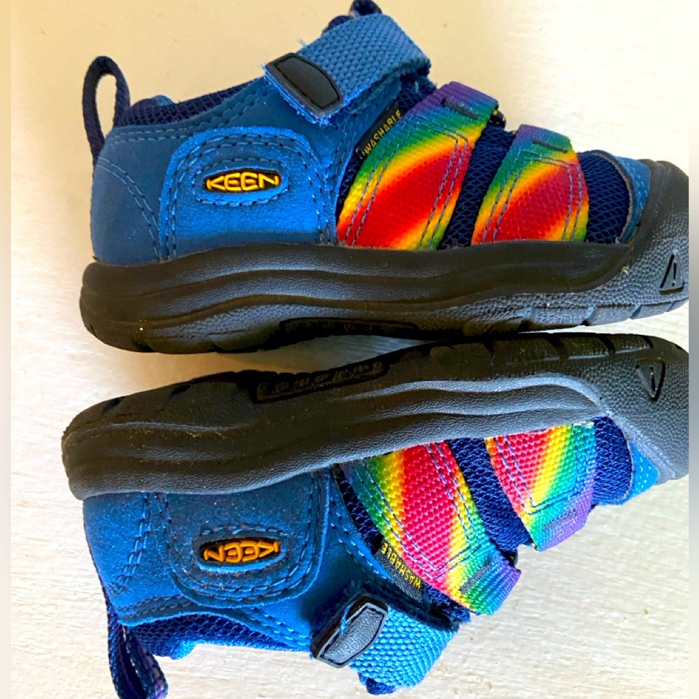 Keen Toddler Size 6 Sneaker EUC